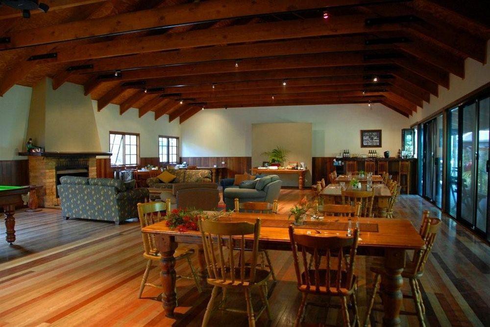 Nirvana Spiritual Retreat Gloucester Bagian luar foto