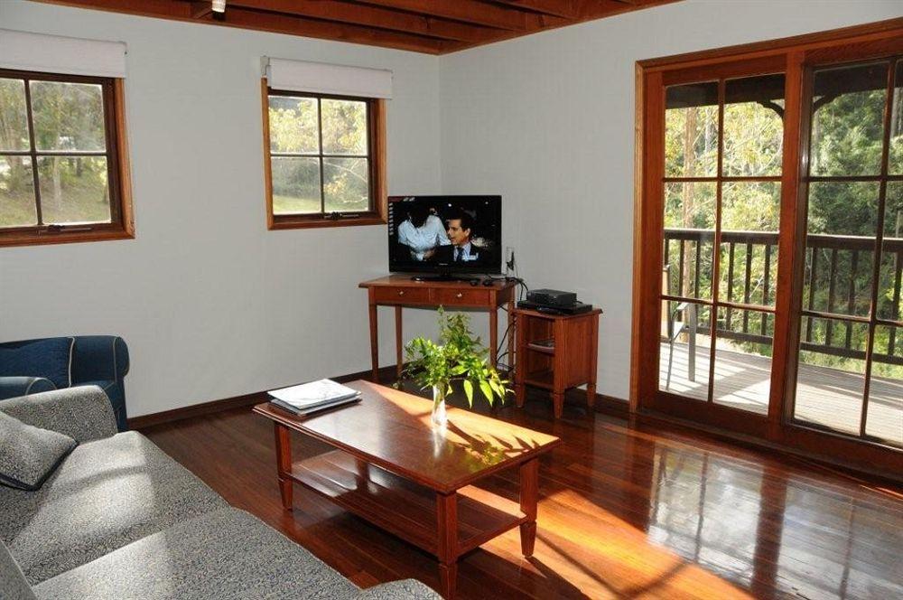 Nirvana Spiritual Retreat Gloucester Bagian luar foto