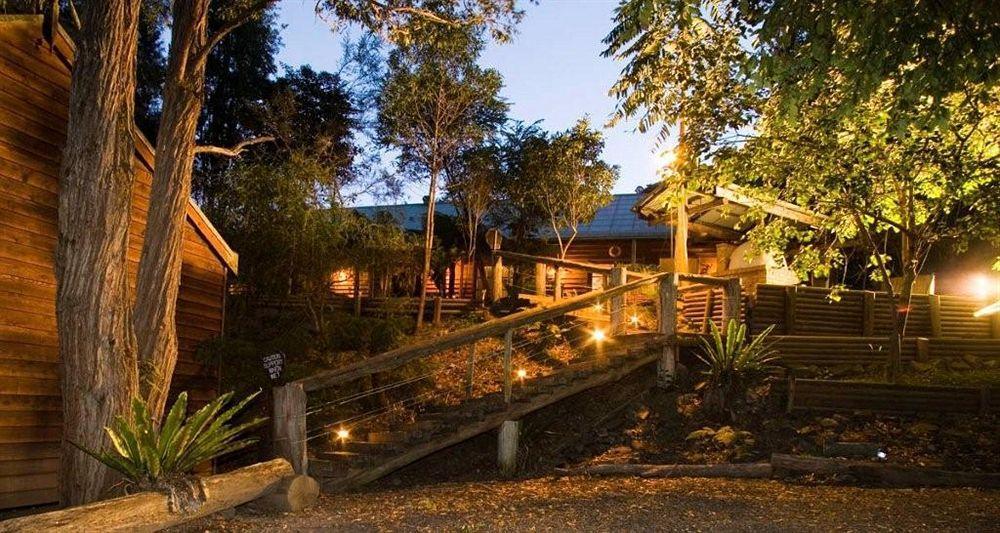 Nirvana Spiritual Retreat Gloucester Bagian luar foto
