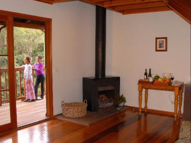 Nirvana Spiritual Retreat Gloucester Bagian luar foto
